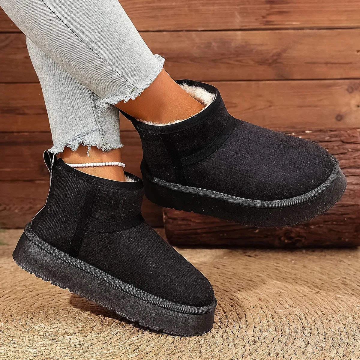 Thick Bottom Snow Boots Women's Winter Fleece Lined Warm Cotton Shoes Anti-Slip Cotton Boots New 2025 Northeast Style