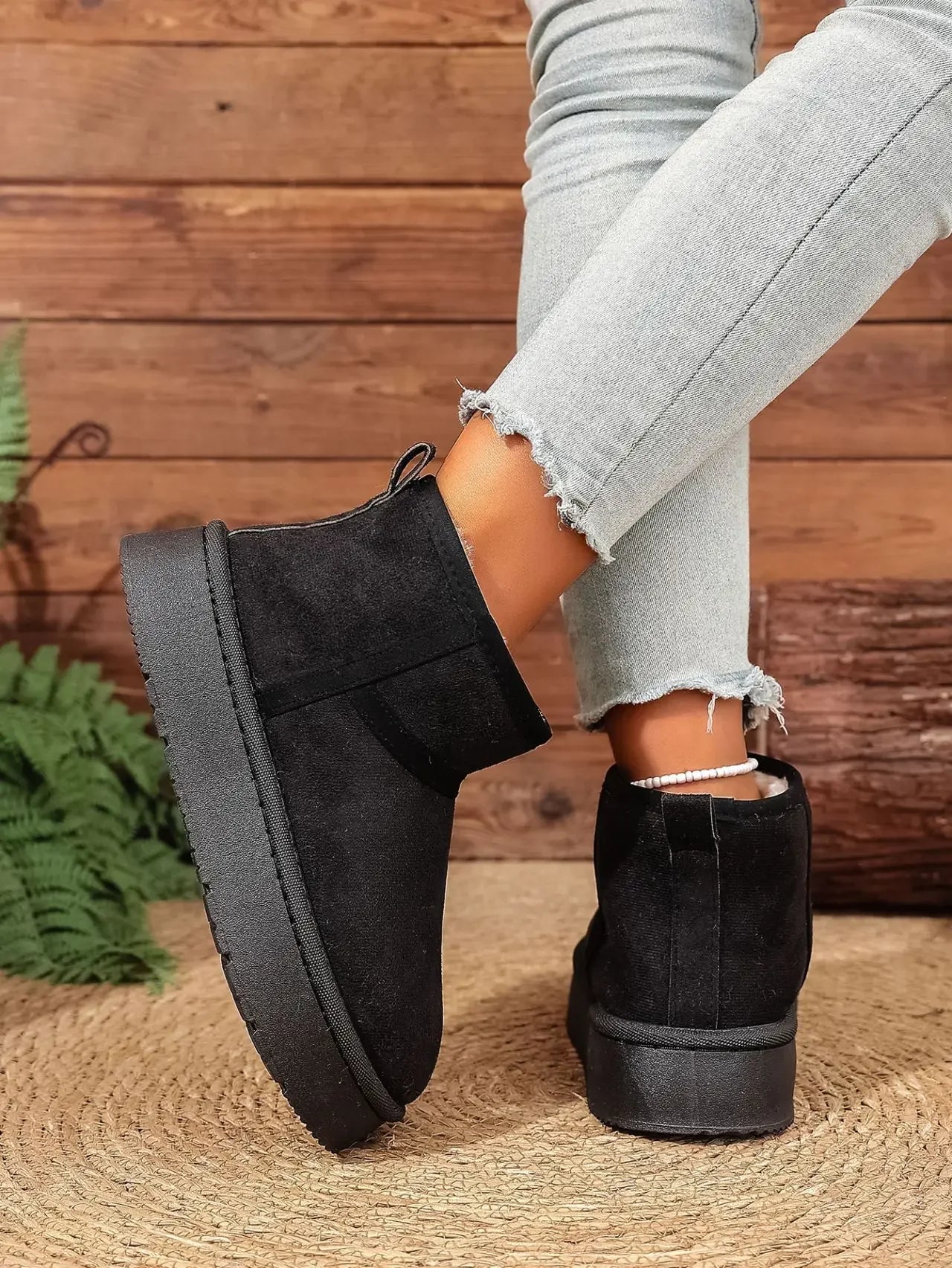 Thick Bottom Snow Boots Women's Winter Fleece Lined Warm Cotton Shoes Anti-Slip Cotton Boots New 2025 Northeast Style